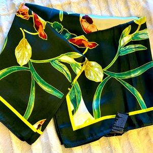 NWT, WHBM Autumn Leaves Oblong Scarf